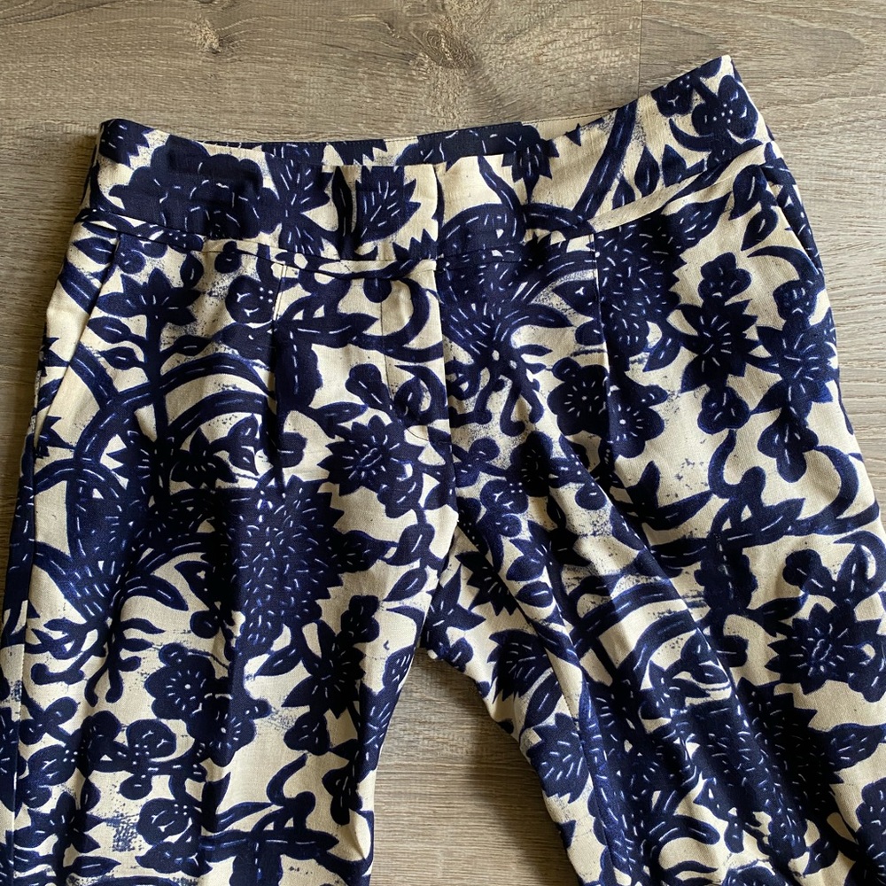 Loft floral print Linen trousers size 2P